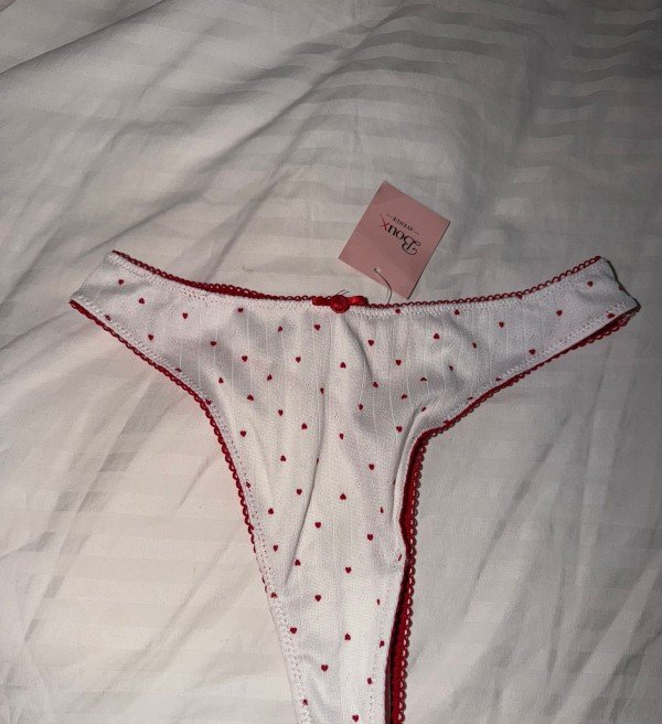 Brand New Boux Avenue Heart Thong 💕